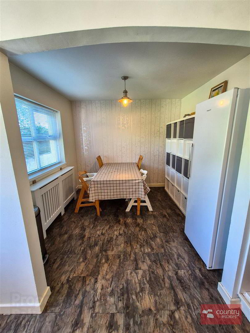 18 Brookland View 8 of 17