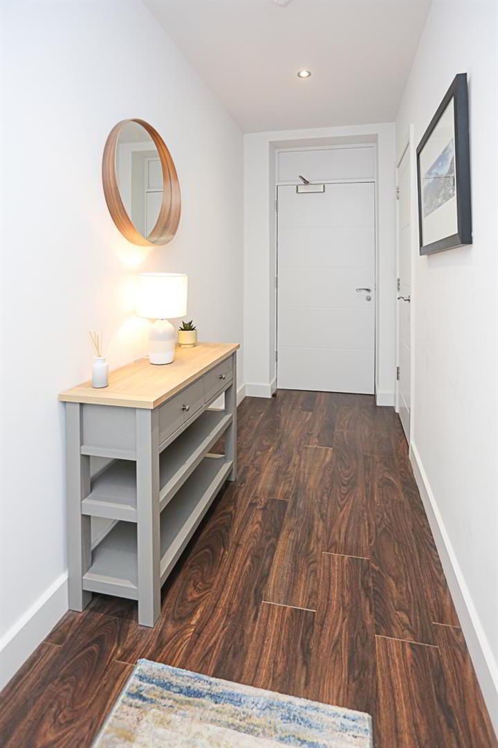 Apt 14, 124 High Street 3 of 25