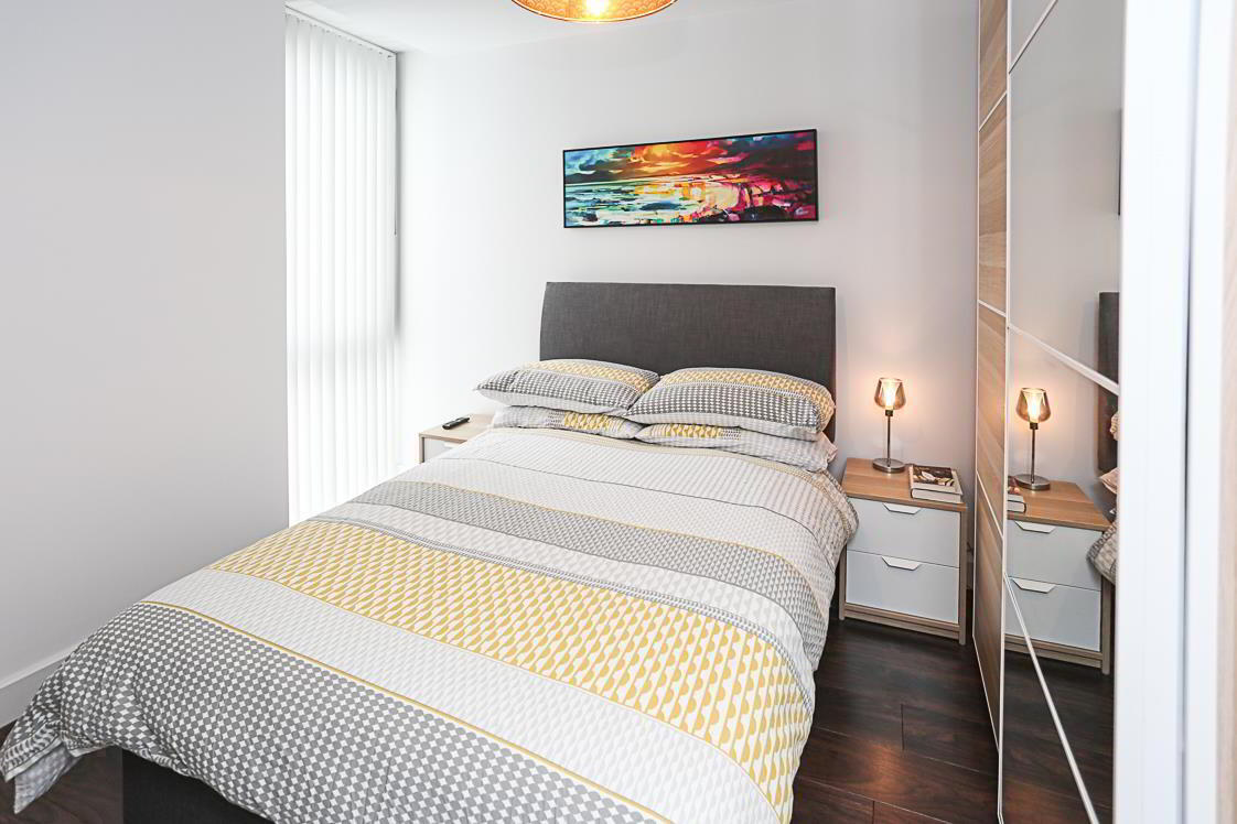 Apt 14, 124 High Street 10 of 25