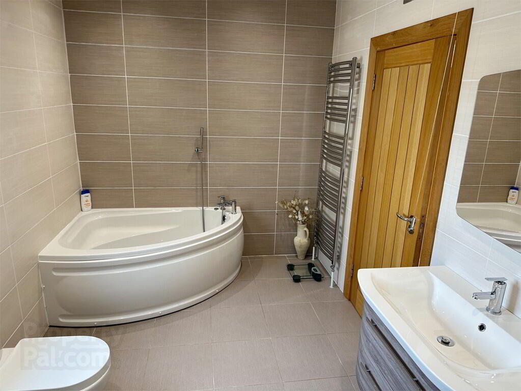 21 Newry Road 13 of 24