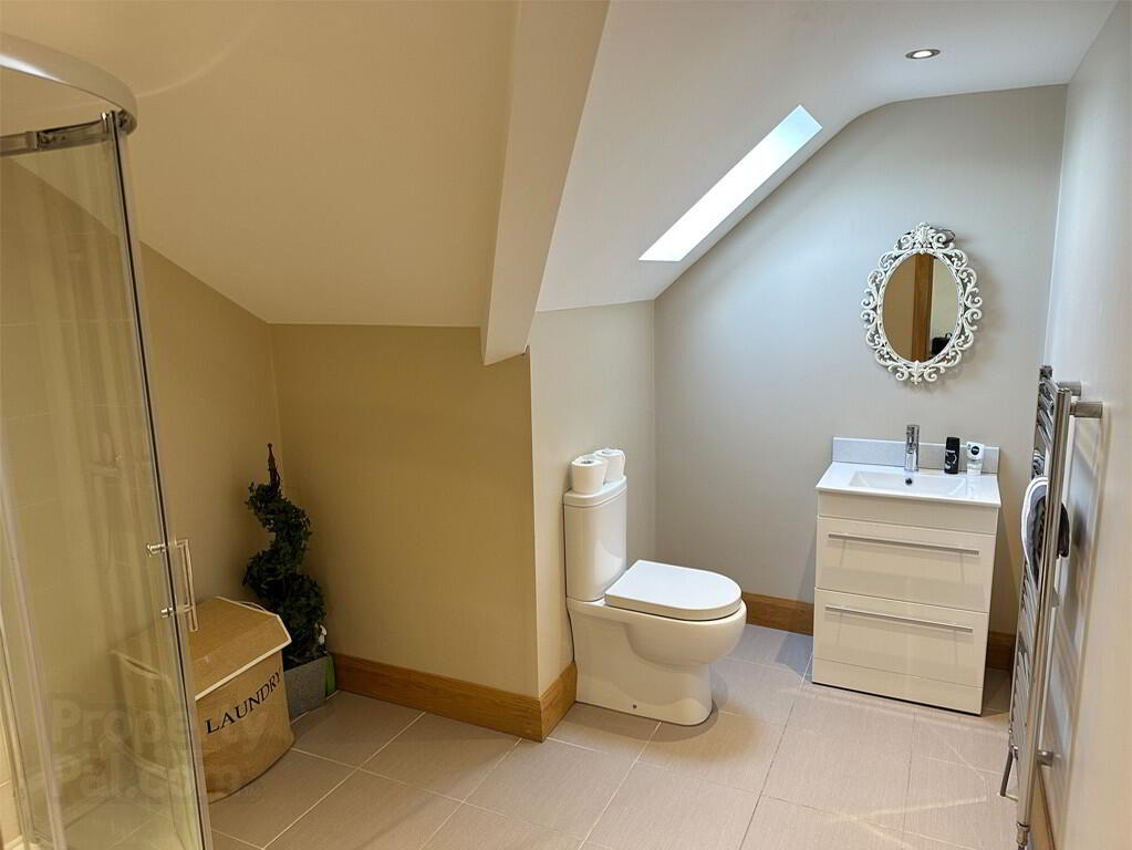 21 Newry Road 22 of 24