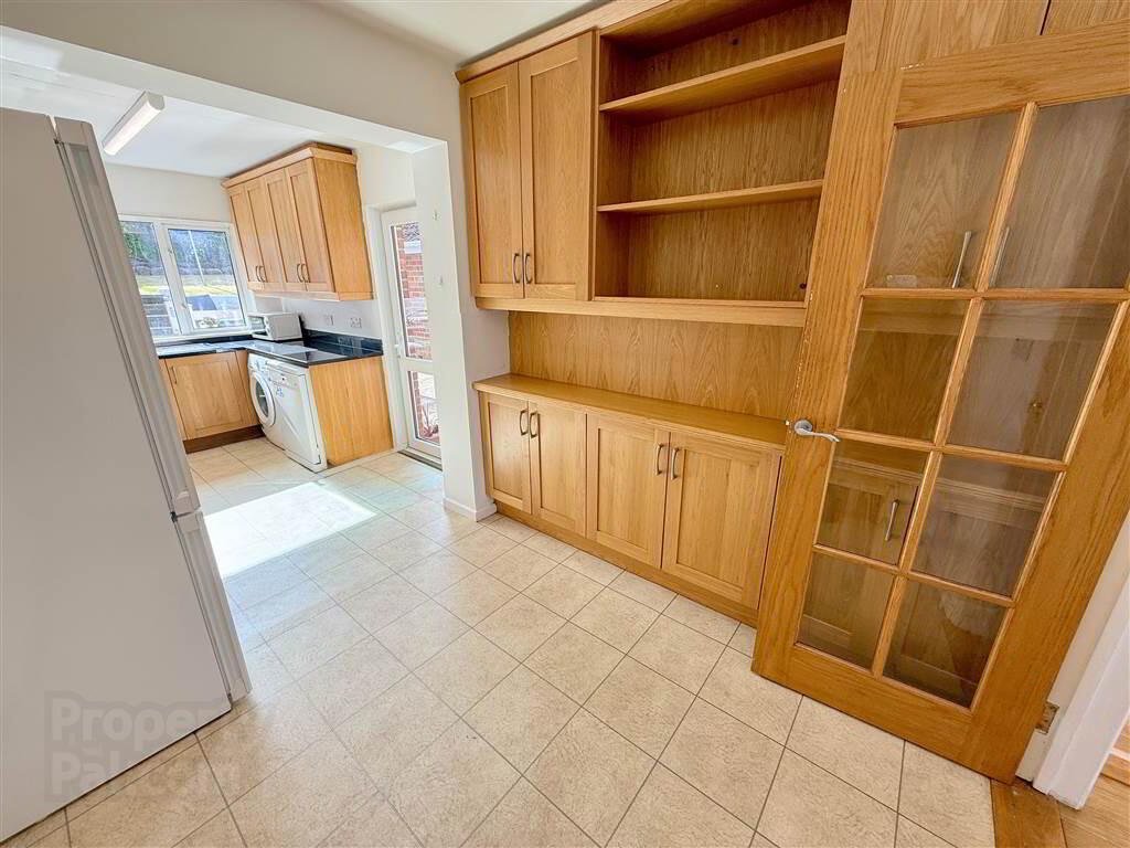 32 Beechgrove Park 6 of 18