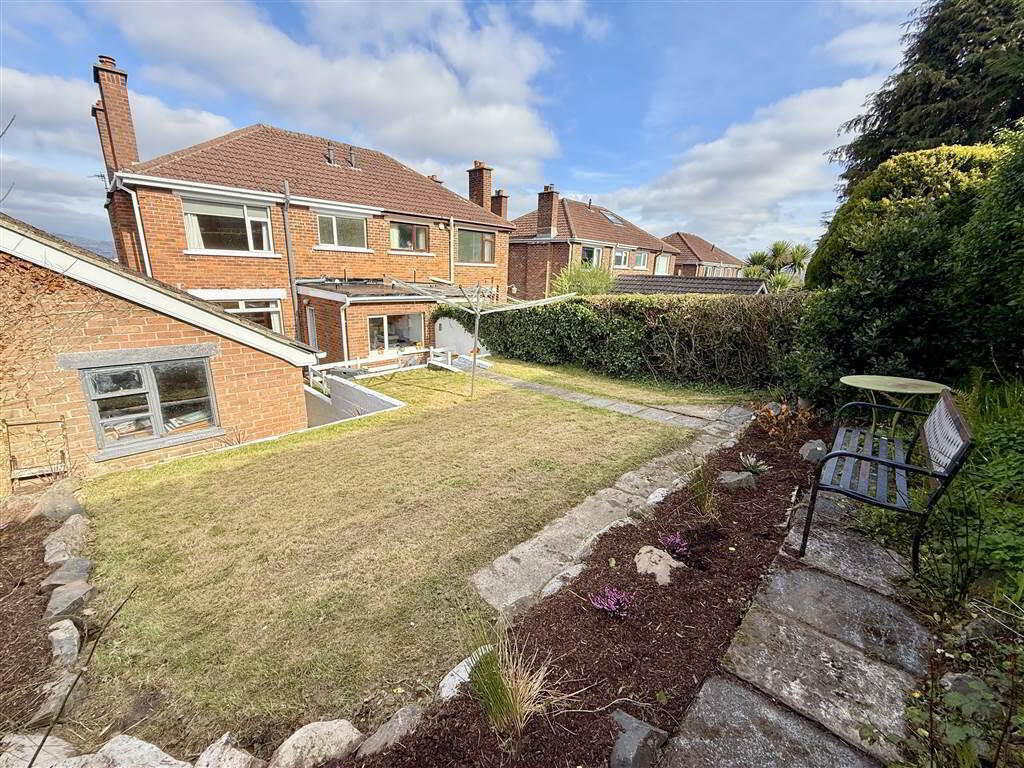 32 Beechgrove Park 18 of 18