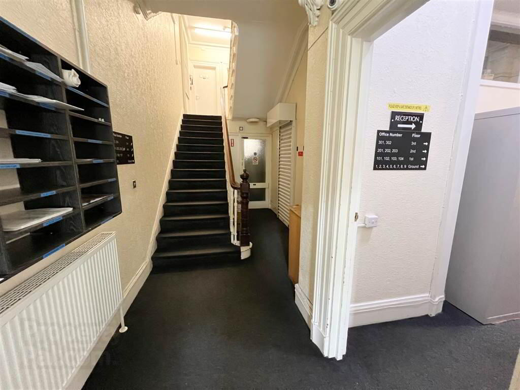44-46 Elmwood House Business Centre, Elmwood Avenue - Su, 1 44-46 Elmwood Avenue 4 of 8