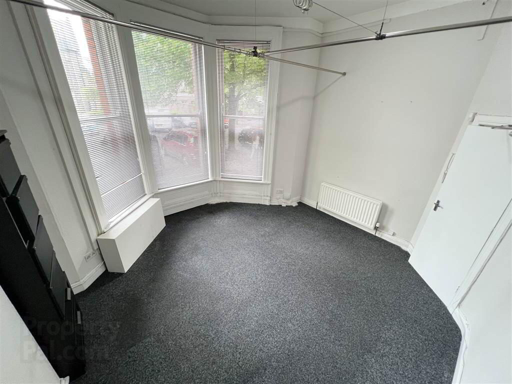 44-46 Elmwood House Business Centre, Elmwood Avenue - Su, 1 44-46 Elmwood Avenue 5 of 8