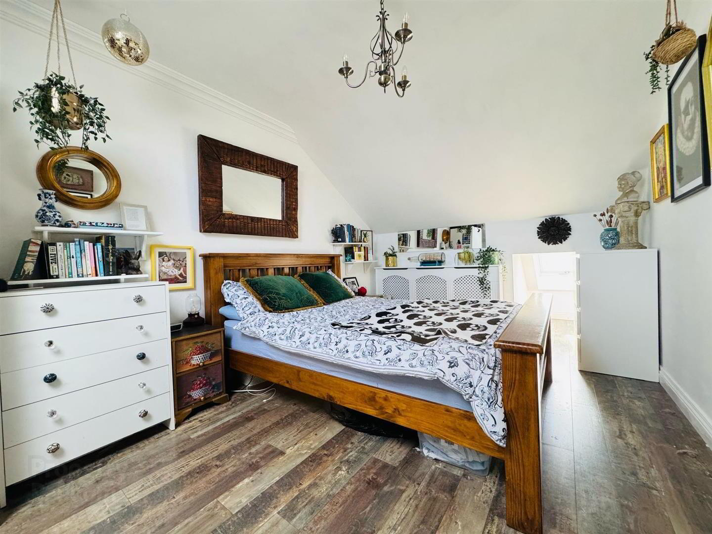 Apartment 5 Hillview Mews 17a Hillview Park 10 of 14