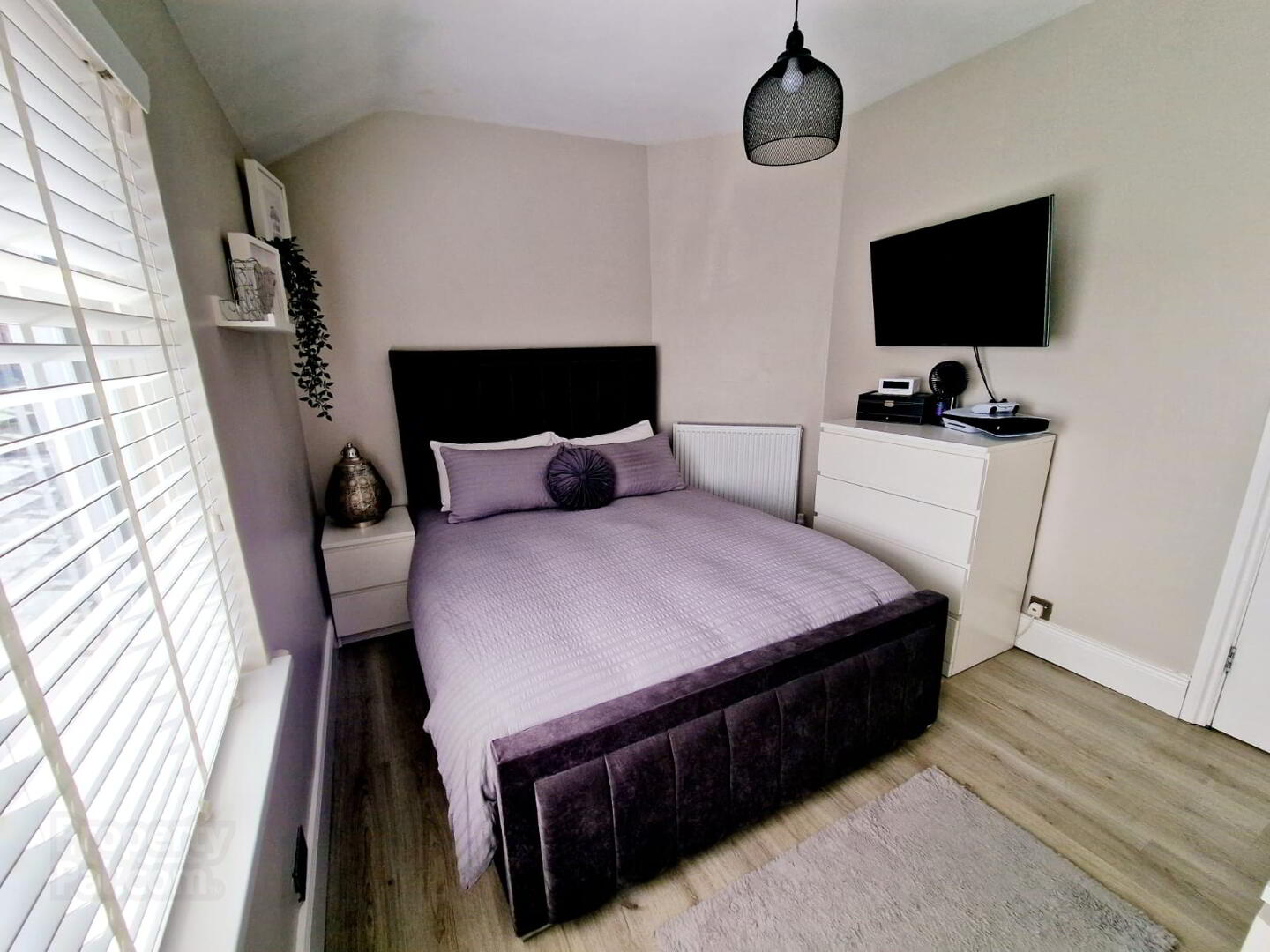 20 Colinview Street 8 of 12