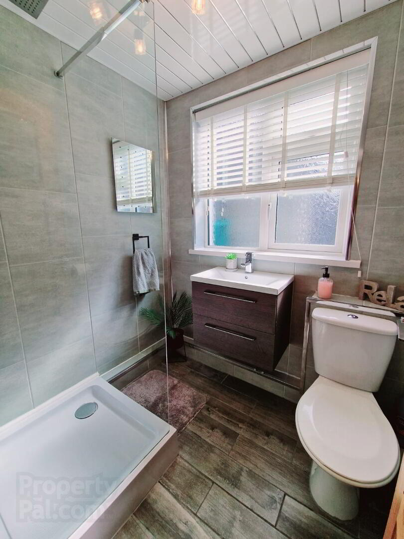 20 Colinview Street 12 of 12