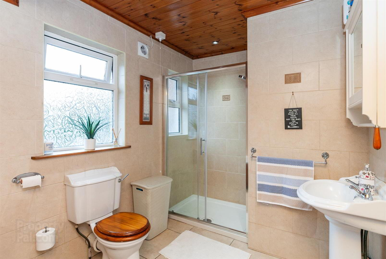'Ingleside', 6 Old Cavehill Road 27 of 35