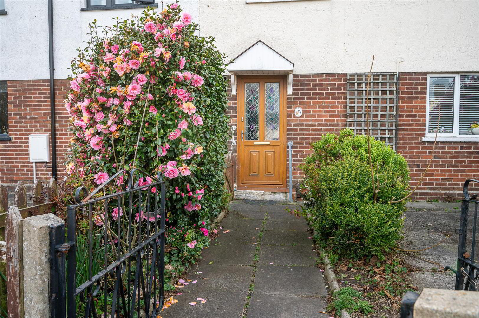 27 Thornhill Parade 2 of 23