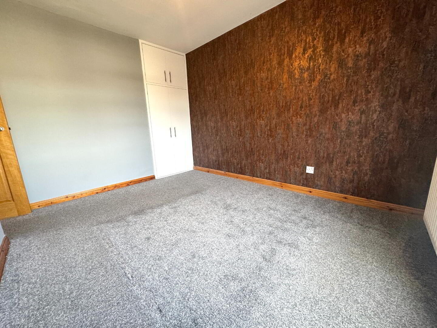 39 Meadowside 10 of 14