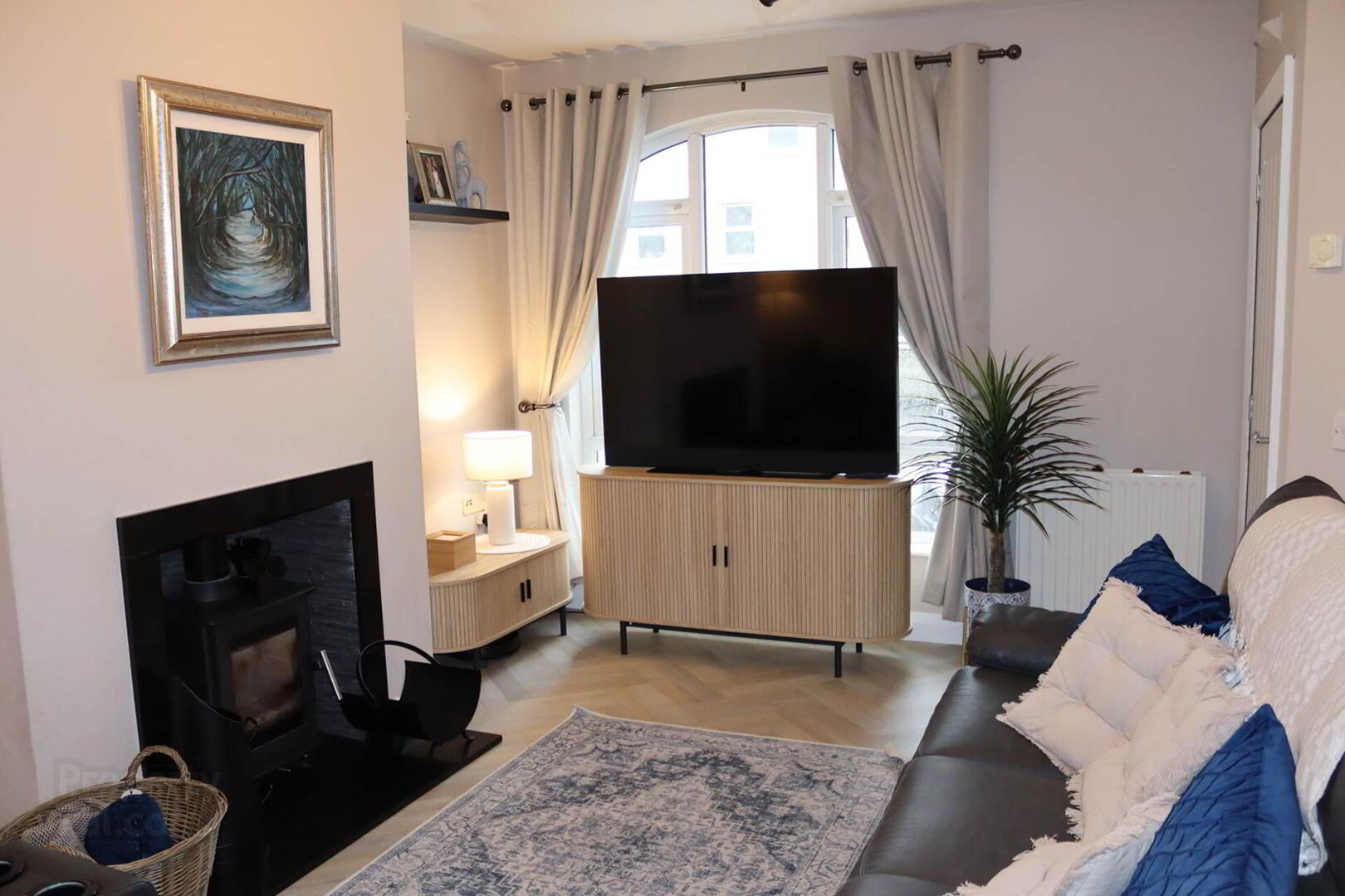 6 Market Court 2 of 22