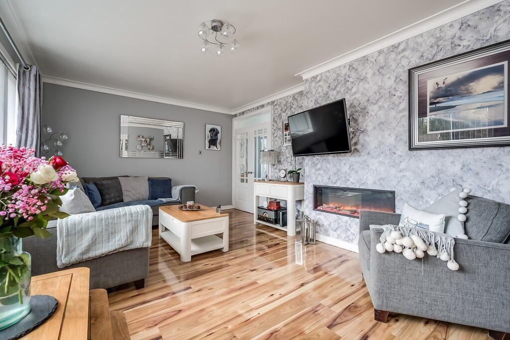 3 Brerton Crescent 8 of 27