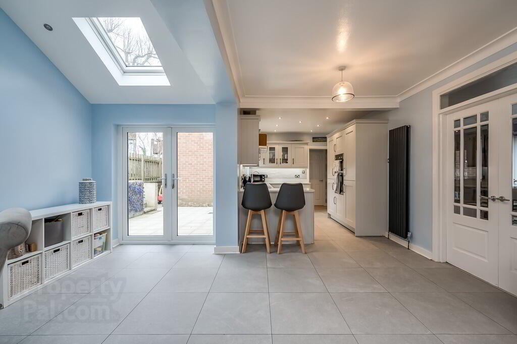 3 Brerton Crescent 11 of 27