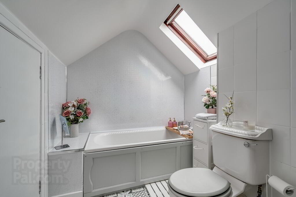 3 Brerton Crescent 15 of 27