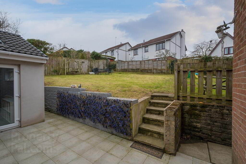 3 Brerton Crescent 23 of 27