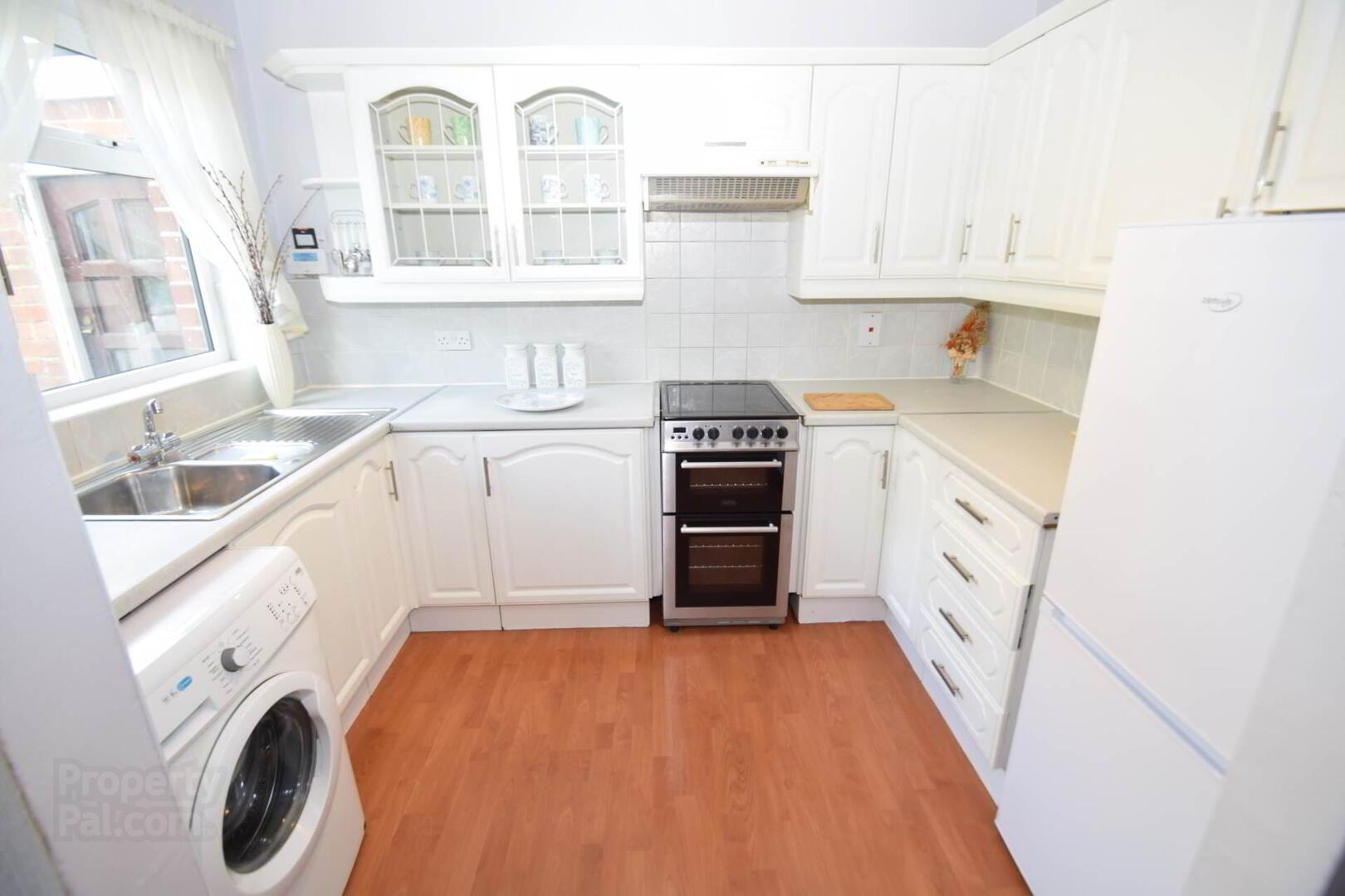 25 Suffolk Crescent 11 of 33