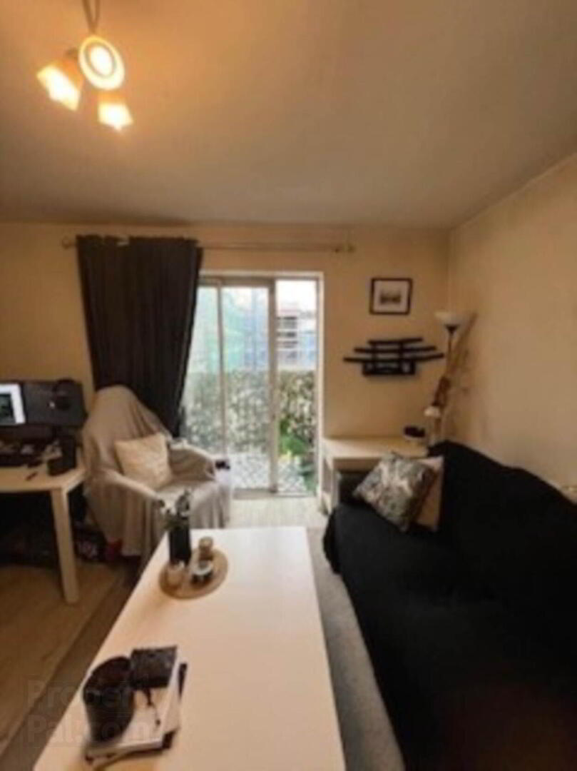 Apt 3 161, James`s Street 3 of 7