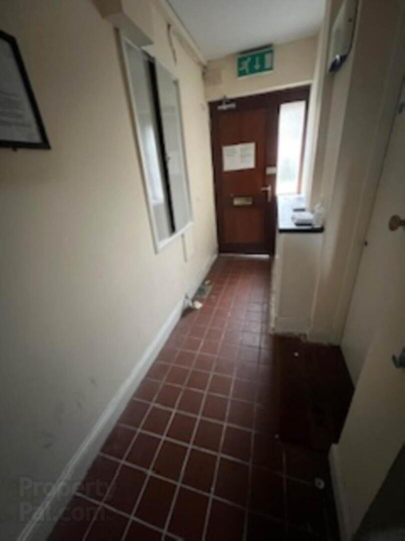 Apt 3 161, James`s Street 7 of 7