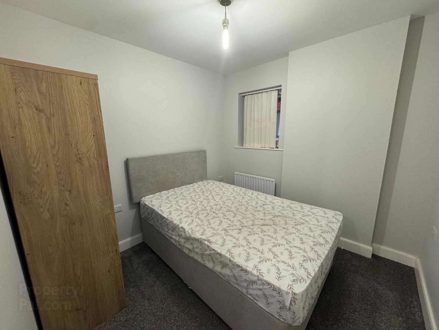 509 College Court Central, 56 King Street 11 of 13