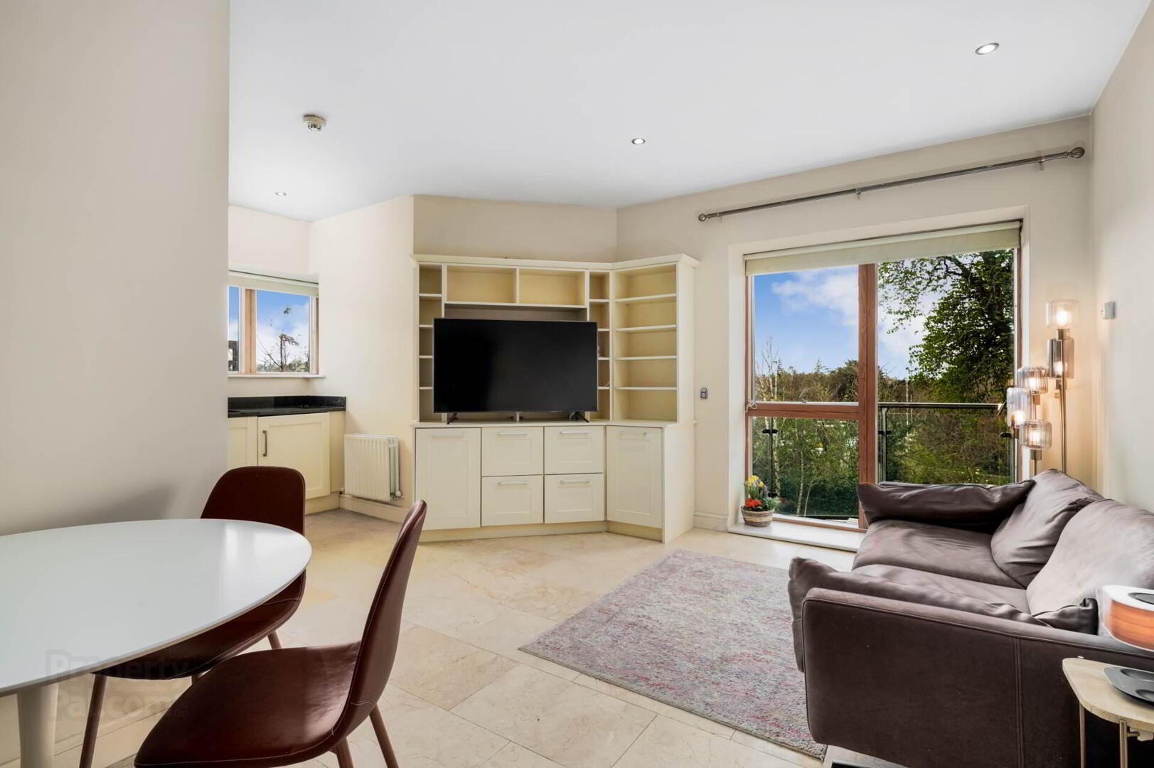 196 Beechwood Court 5 of 39