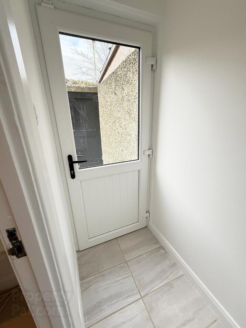 45 Strand Road 11 of 22