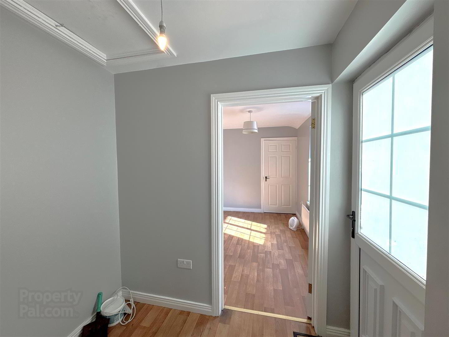 63 Etna Drive 11 of 20