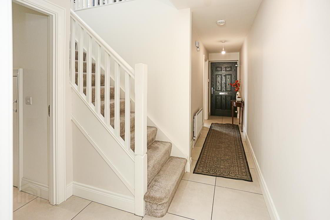6 Helens Wood Green 3 of 27