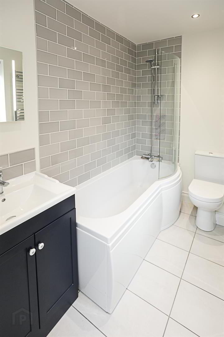 6 Helens Wood Green 19 of 27