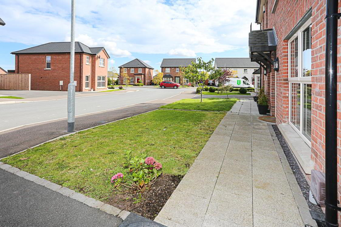 6 Helens Wood Green 25 of 27
