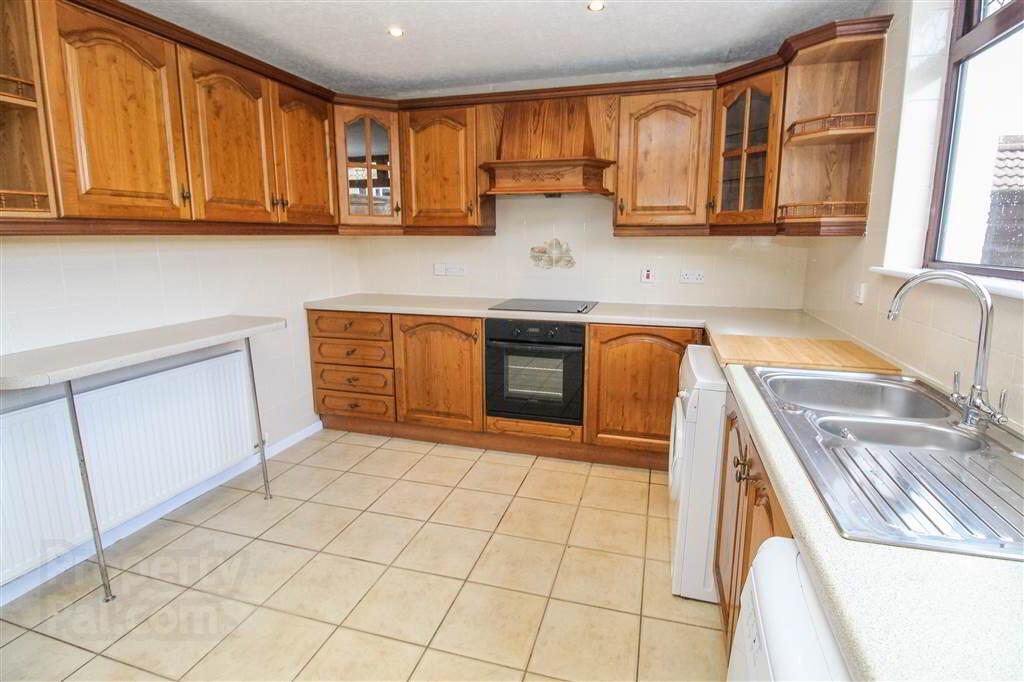 31 Ardmore Avenue 9 of 20