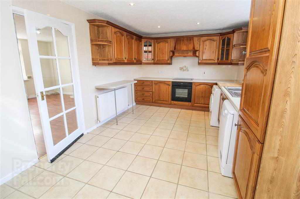 31 Ardmore Avenue 8 of 20