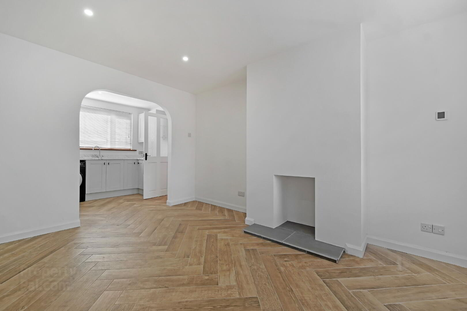 9 Rathmore Court 4 of 29