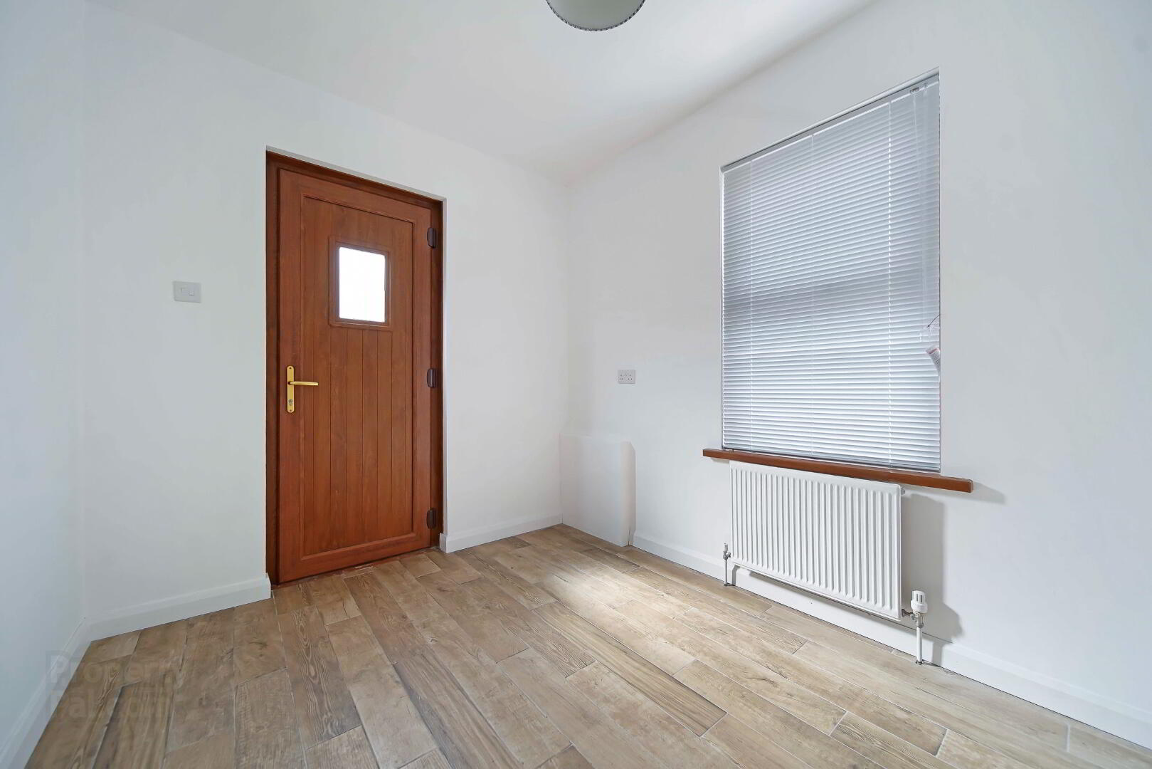 9 Rathmore Court 16 of 29