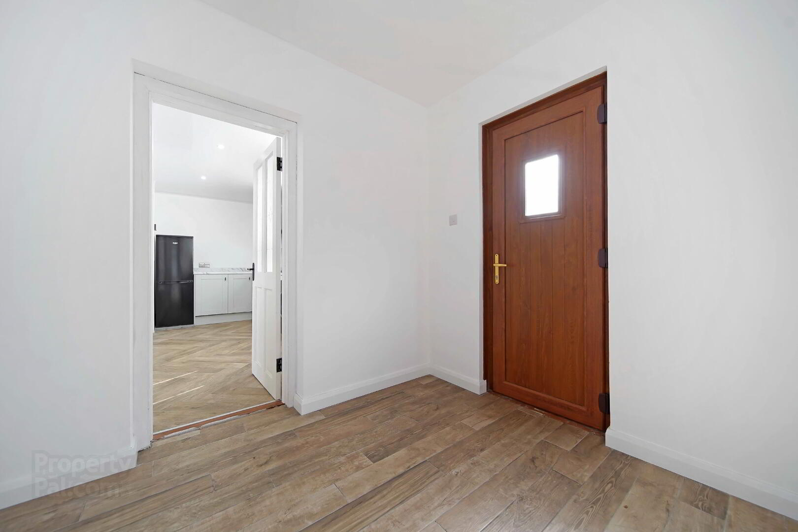 9 Rathmore Court 15 of 29