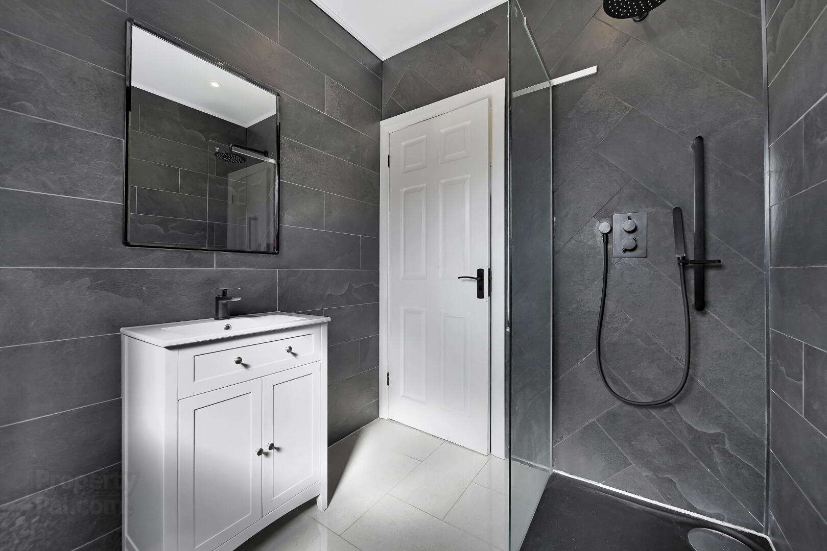 9 Rathmore Court 19 of 29