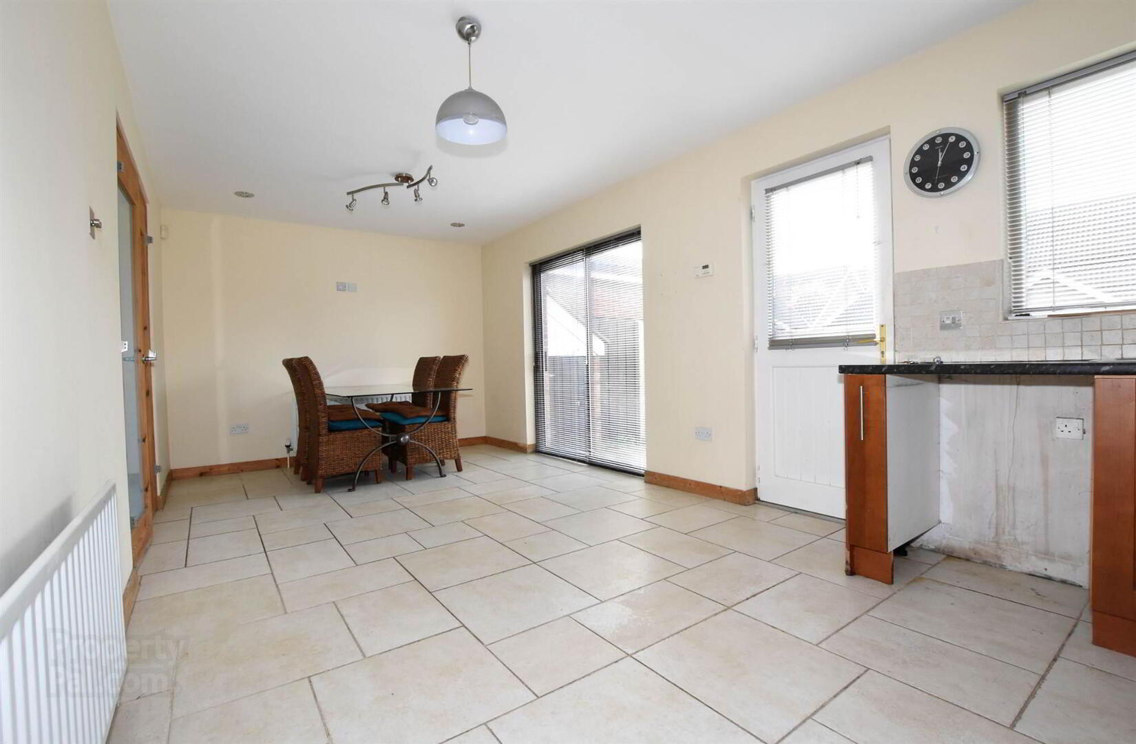 11 Cairndore Crescent 5 of 14