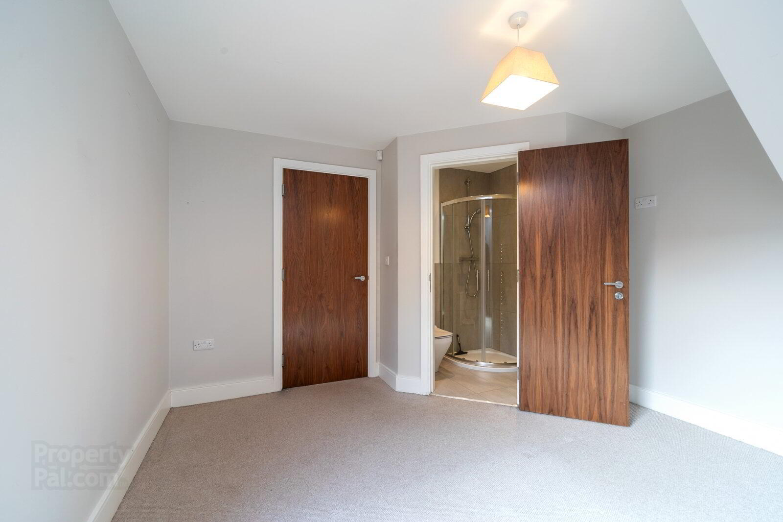 2i Alexandra Court 8 of 14
