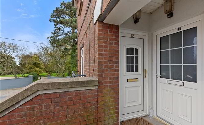 18a Windmill Heights 3 of 15