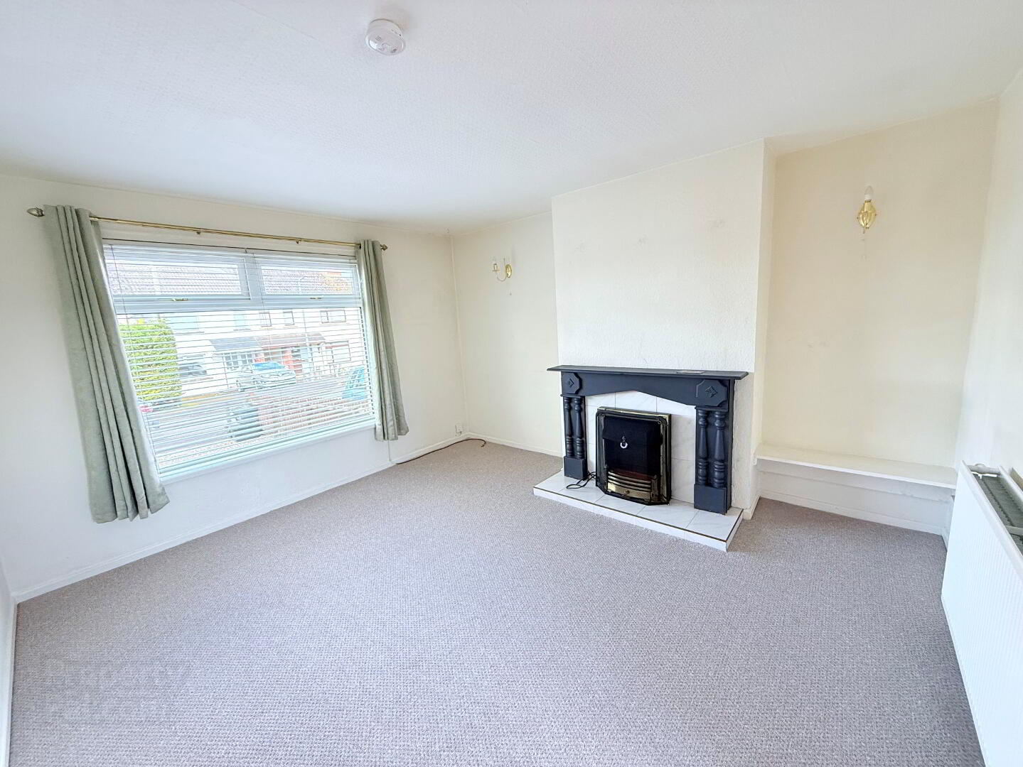 20 Woodgreen Park 3 of 16