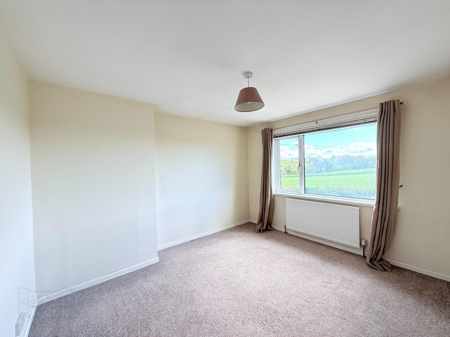 20 Woodgreen Park 12 of 16