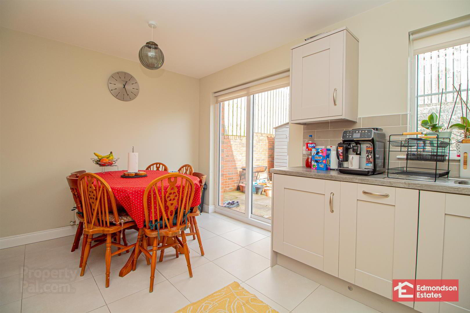 4 Ballyveigh Avenue 9 of 22