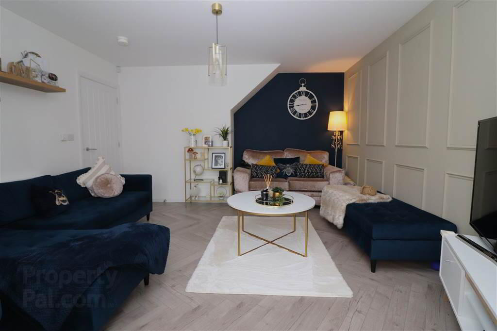 6 Ayrshire Mews 5 of 18