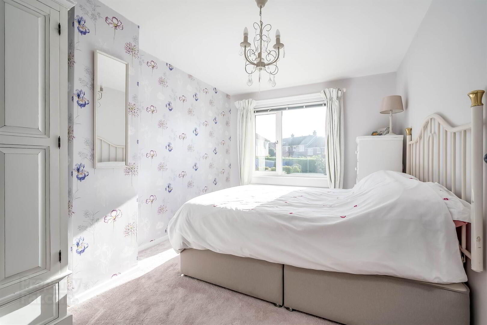 14 Whincroft Road 7 of 13
