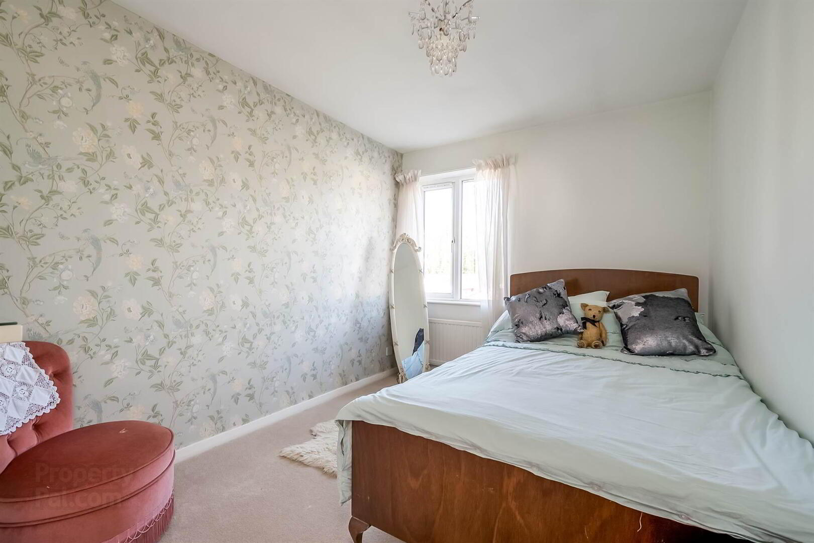 14 Whincroft Road 10 of 13