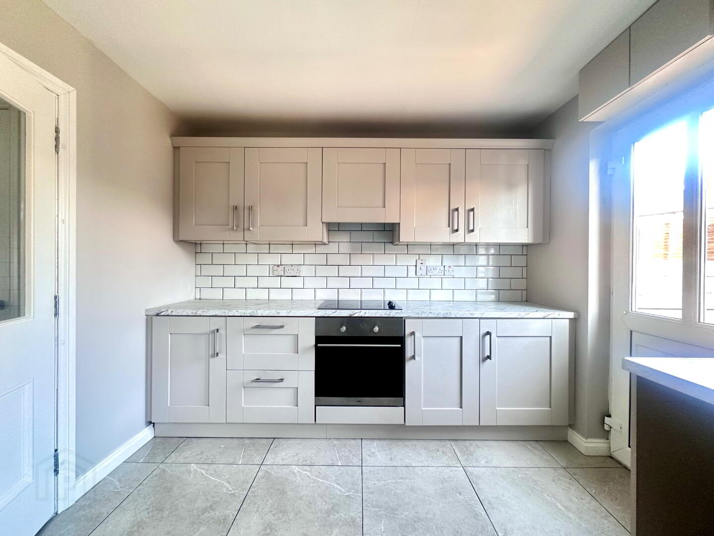6 Molesworth Court 5 of 20