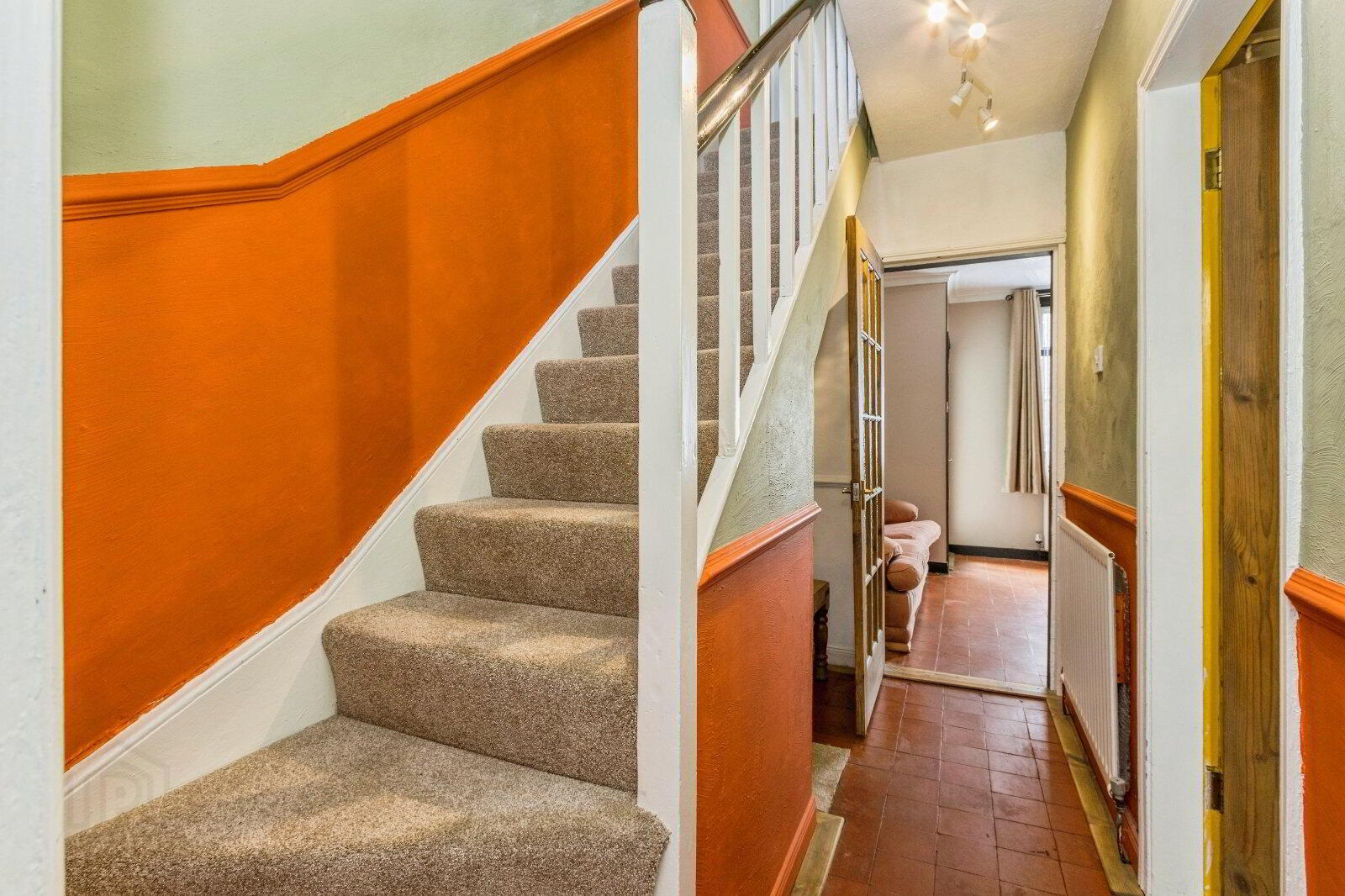 28 Meadowbank Avenue 9 of 12