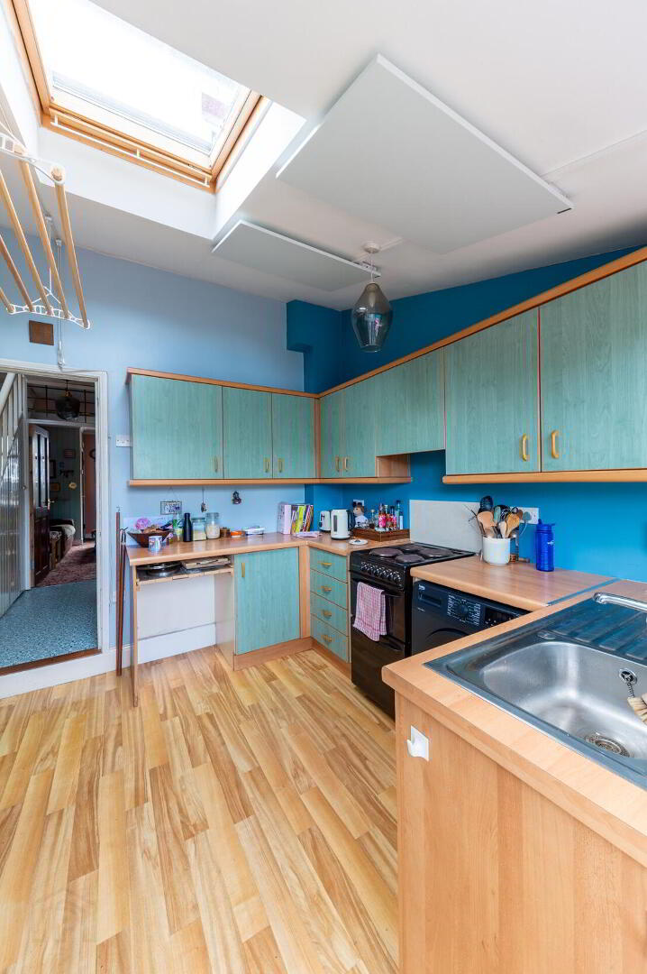 20 Meadowbank Avenue 5 of 20