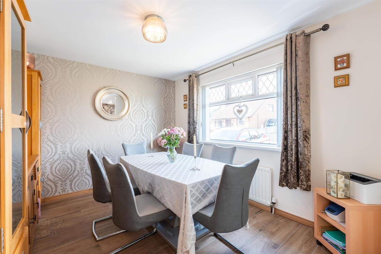 7 Stratford Avenue 8 of 25