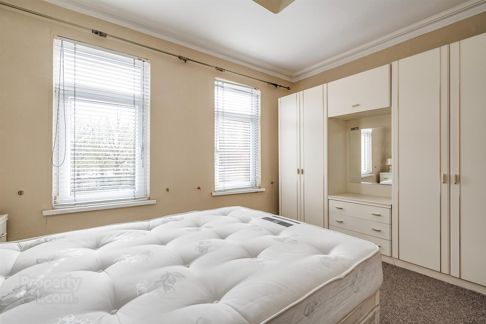 325 Donegall Road 13 of 18
